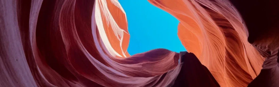 Luxury and Comfort: Top Accommodations Near Lower Antelope Canyon in Paris