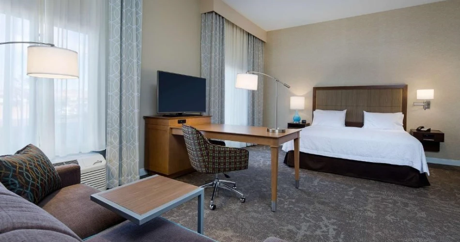 Luxury, Comfort, and Budget Stays Near Antelope Canyon, AZ