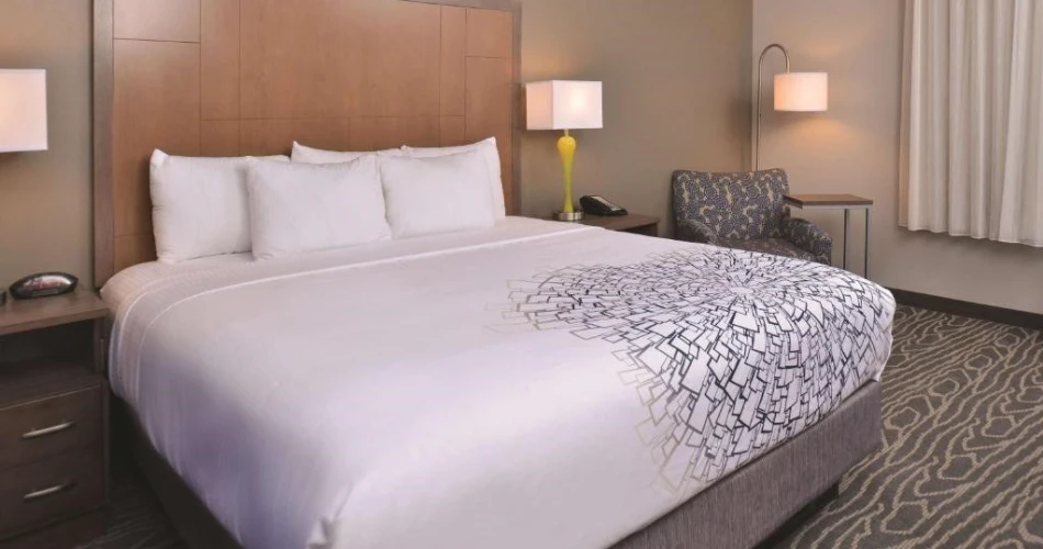 Experience Comfort and Convenience with Antelope Canyon Lodging