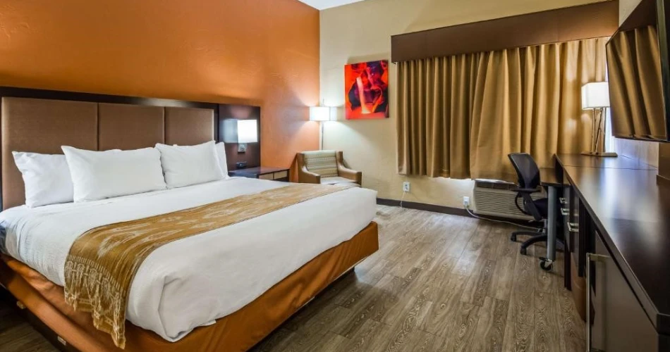 Where to Stay Near Lower Antelope Canyon: Top Hotel Options