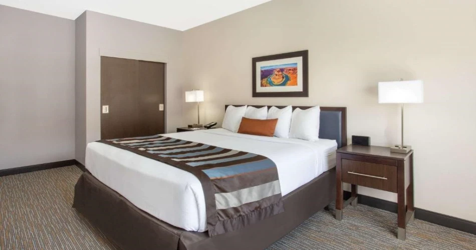 Lodging Near Antelope Canyon: Hotels, Cabins, and Campgrounds