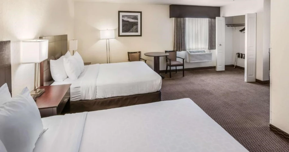 Where to Rest After Exploring Antelope Canyon: Top Lodging Options