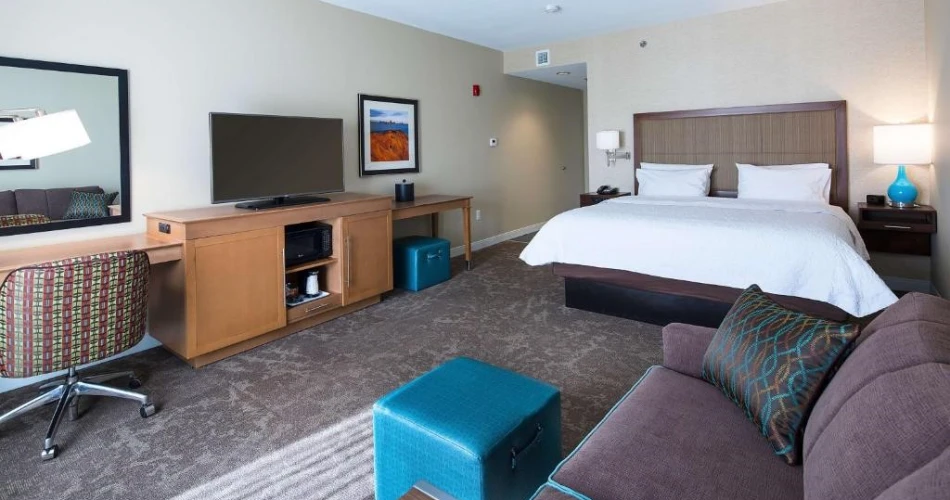 Where to Rest After Exploring Antelope Canyon: Top Lodging Options