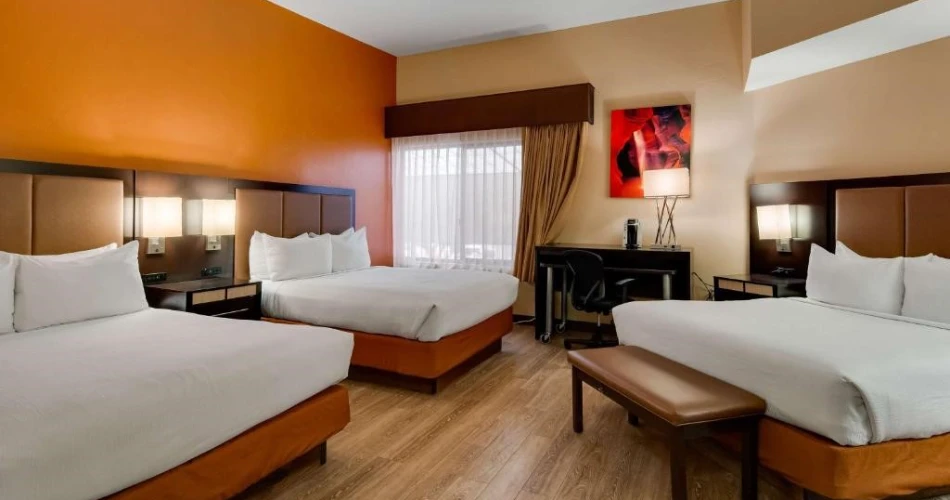 Stay Close to the Beauty: Best Places Near Antelope Canyon, AZ