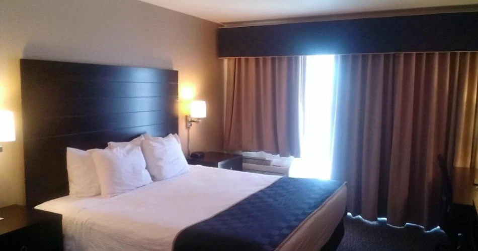 Stay Close to the Beauty: Best Places Near Antelope Canyon, AZ