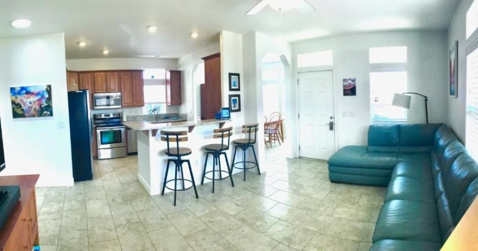 Luxury and Comfort: Top Accommodations Near Lower Antelope Canyon in Paris